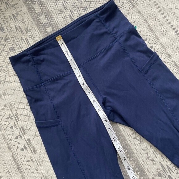 Savvy navy blue 7/8 leggings with‎ pockets - Picture 3 of 7